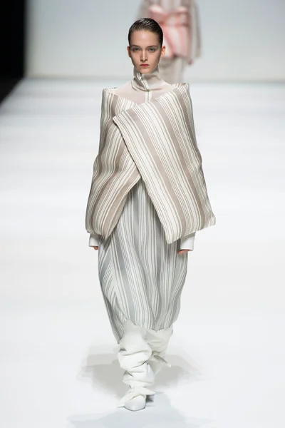 Look 47